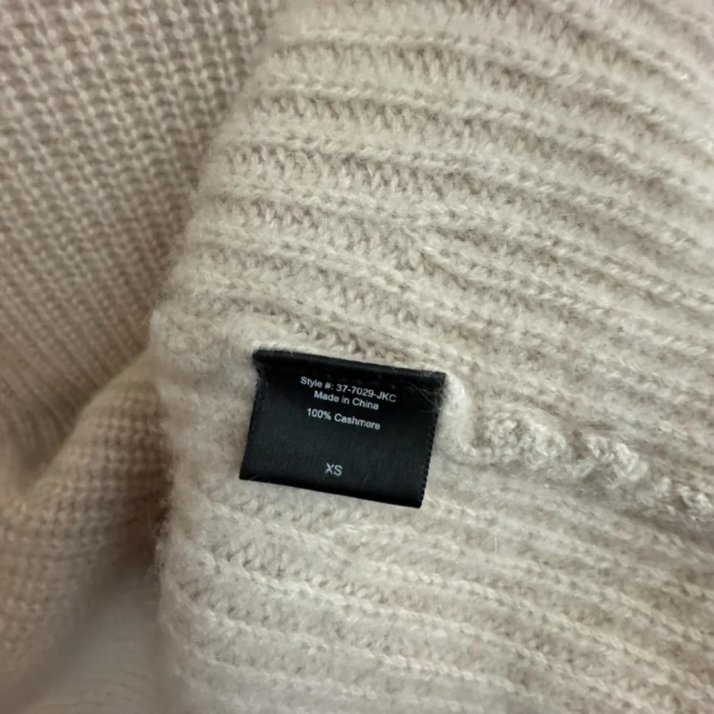 Jenni Kayne Beige Fisherman’s Sweater - Picture 4 of 4
